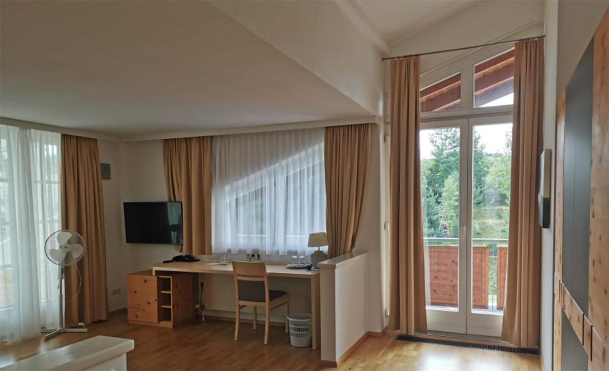 Kurhotel Bad Zell ภายนอก รูปภาพ